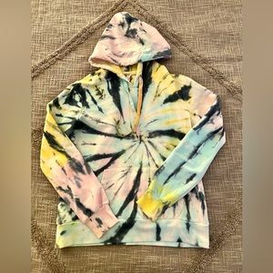 Women’s tie dye sweatshirt. Small. Gently worn.